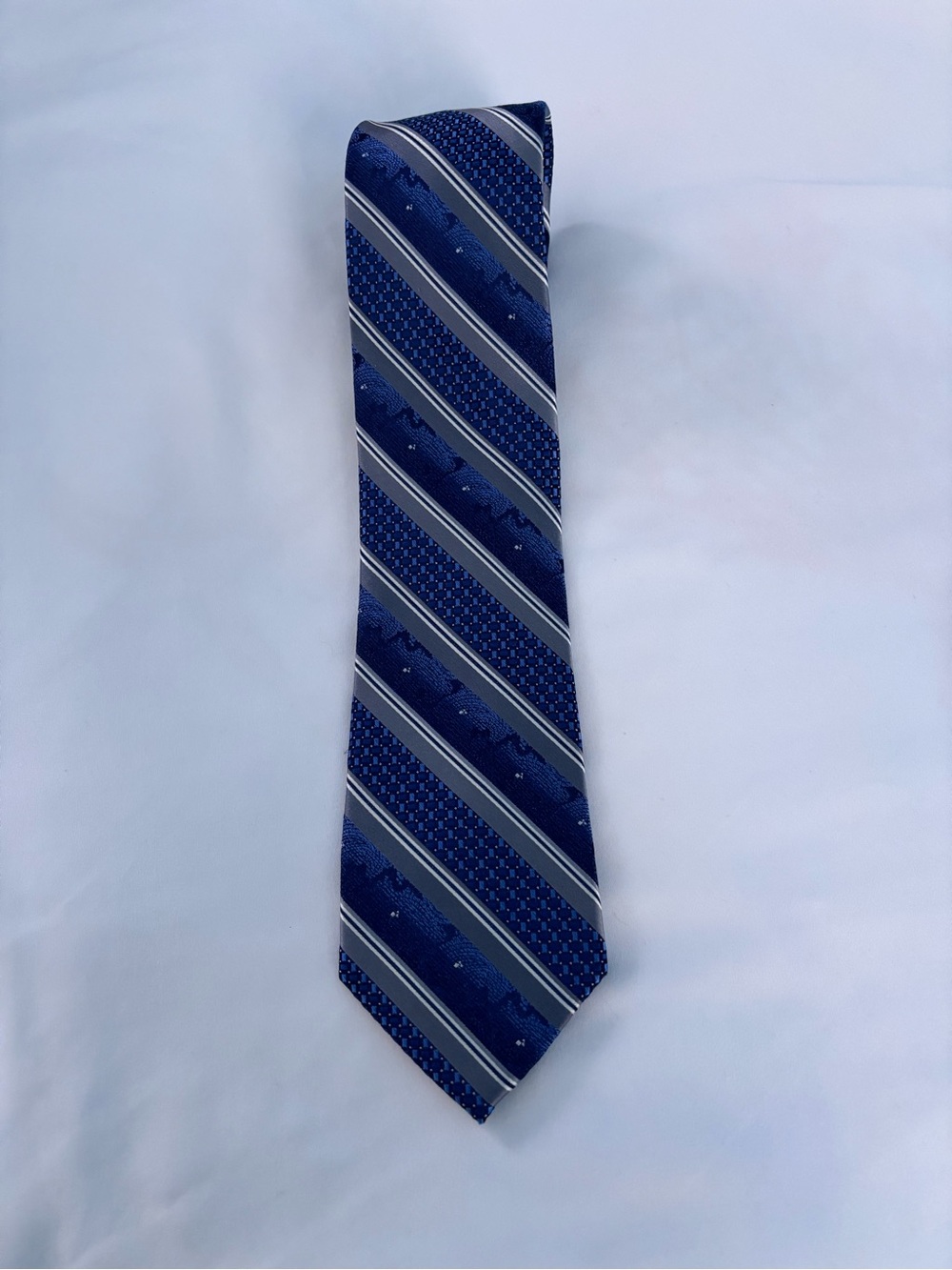 Pronto Uomo 100% Silk Blue and Silver Extra Long Diagonal Stripe Tie